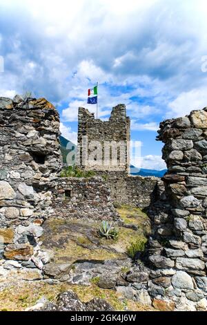 Alte Ruinen von castel grumello im valtellina Stockfoto