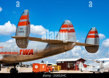 Tucson, AZ, Vereinigte Staaten - 2. September 2021: Lockheed L-049 Constellation (Tail number: N90831) Star of Switzerland, on Display at Pima Air & Space Stockfoto