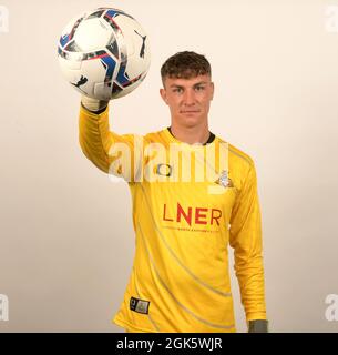 Bild Howard Roe/AHPIX LTD, Football, Sky Bet League One, Doncaster Rovers Keepmoat Stadium, Doncaster, Großbritannien, 31/07/2021, Louis Jones Stockfoto