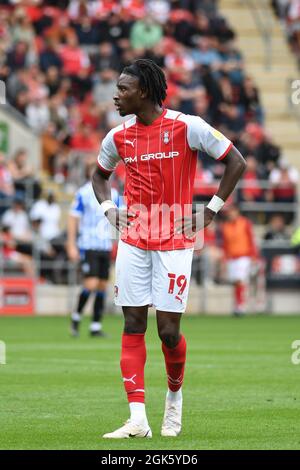 Joshua KayodeBild: Liam Ford/AHPIX LTD, Football, EFL League 1, Rotherham United gegen Sheffield Mittwoch, AESSEAL New York Stadium Stockfoto