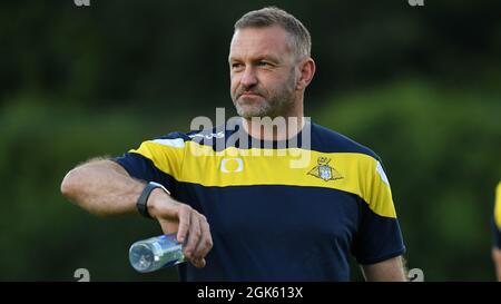 Bild: Andrew Roe/AHPIX LTD, Football, Doncaster Belles Training Session, 25/06/21, Cantley Park, Doncaster, UK Howard Roe >>>>07973739229 Stockfoto