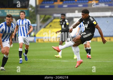 Fulhams Ivan Cavaleiro erzielt sein zweites Tor.Bild: Liam Ford/AHPIX LTD, Fußball, EFL Championship, Huddersfield Town gegen Fulham, John Smiths Stadi Stockfoto