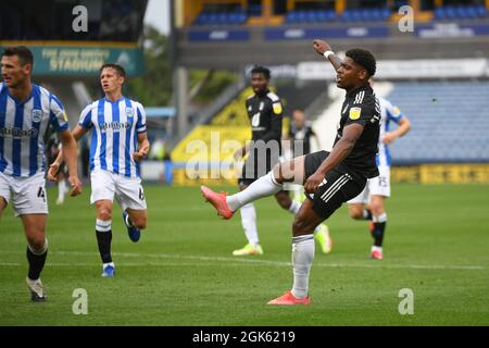 Fulhams Ivan Cavaleiro erzielt sein zweites Tor.Bild: Liam Ford/AHPIX LTD, Fußball, EFL Championship, Huddersfield Town gegen Fulham, John Smiths Stadi Stockfoto