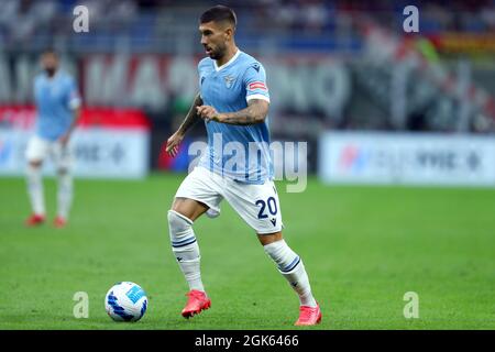 Mailand, Italien. 12. September 2021. Mattia Zaccagni von SS Lazio in Aktion während der Serie A Spiel zwischen AC Mailand und SS Lazio. Stockfoto