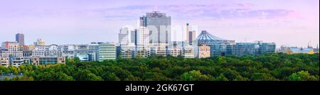 Panoramablick auf die Gebäude des potsdamer platzes, berlin Stockfoto