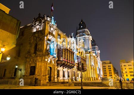 Lima Kathedrale in Peru bei Nacht Stockfoto
