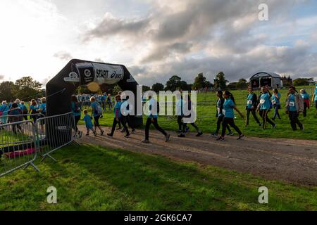 Arley Hall & Gardens-5k Sunset Walk, um Geld für St. Rocco's zu sammeln, das örtliche Hospiz für Menschen, bei denen eine lebenseinschränkende Krankheit diagnostiziert wurde Stockfoto