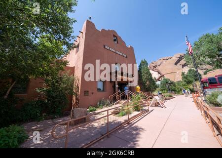 Morrison, Colorado - 30. Juli 2021: Souvenirladen und Museum der Red Rocks Trading Post Stockfoto