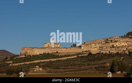 Die Stadt San Francesco hat eine lange Geschichte mit wichtigen römischen, mittelalterlichen und Renaissance-Überresten. Stockfoto