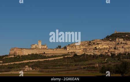 Die Stadt San Francesco hat eine lange Geschichte mit wichtigen römischen, mittelalterlichen und Renaissance-Überresten. Stockfoto