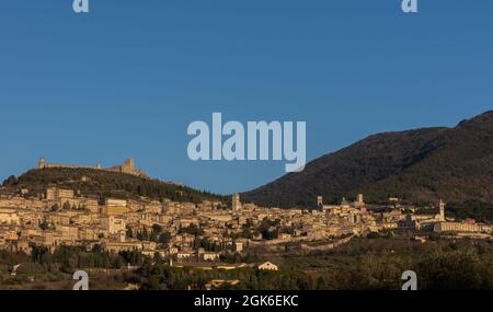 Die Stadt San Francesco hat eine lange Geschichte mit wichtigen römischen, mittelalterlichen und Renaissance-Überresten. Stockfoto