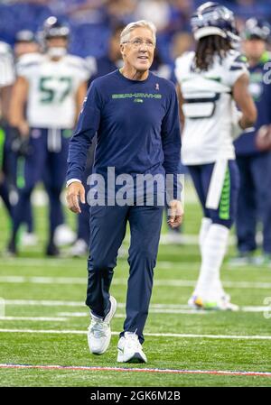 Indianapolis, Indiana, USA. September 2021. Seattle Seahawks Cheftrainer Pete Carroll während des NFL-Fußballspiels zwischen den Seattle Seahawks und den Indianapolis Colts im Lucas Oil Stadium in Indianapolis, Indiana. Seattle besiegte Indianapolis 28-16. John Mersits/CSM/Alamy Live News Stockfoto