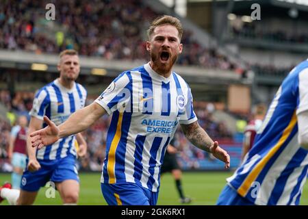 Brighton's Alexis MacAllister feiert Torreigen, um seine Seite zu vereitern 2-1 Bild von Steve Flynn/AHPIX.com, Fußball: Englisches Premier League-Spiel Burnl Stockfoto