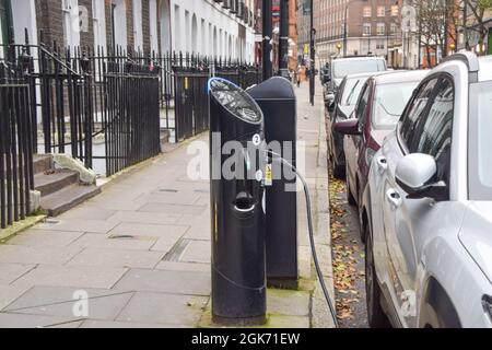 London, Großbritannien. Dezember 2020. Ladestation für Elektrofahrzeuge im Zentrum von London. Quelle: Vuk Valcic / Alamy Stockfoto