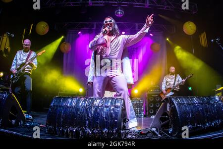 Elvana an der O2 Academy in Bournemouth, 11. September 2021. Foto: Charlie Raven/Alamy Stockfoto