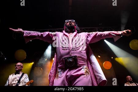 Elvana an der O2 Academy in Bournemouth, 11. September 2021. Foto: Charlie Raven/Alamy Stockfoto