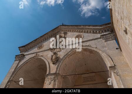 Das Heiligtum von San Michele Arcangelo befindet sich in Monte Sant'Angelo, am Gargano, in der Provinz Foggia. Es ist bekannt als Celeste Basilica, Be Stockfoto