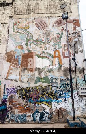 LEON, NICARAGUA - 25. APRIL 2016: Buntes Wandgemälde im Zentrum von Leon, Nicaragua Stockfoto