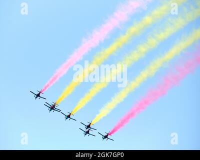 Patrulla Aguila auf der Internationalen Torre del Mar Airshow 2021, Provinz Malaga, Spanien. Stockfoto