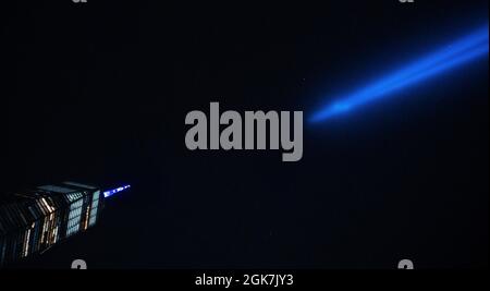 Der Freedom Tower und 9/11 Tribute in Light Stockfoto