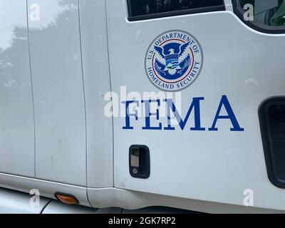 Lafayette, LA – Urban Search and Rescue hat mit der Vorbereitungssuche für Operationen nach dem Landfall durch den Sturmvorfall durch den Ida begonnen. Stockfoto