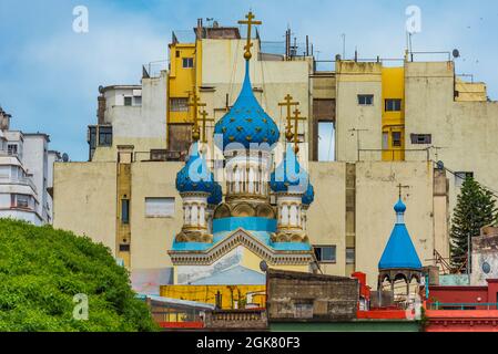 Russische orthodoxe Kirche mit den blauen Zwiebelkuppeln in Buenos Aires, Argentinien Stockfoto