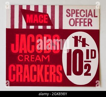 Vintage 1960er Shop Preiskarte - Jacobs Cream Crackers Stockfoto