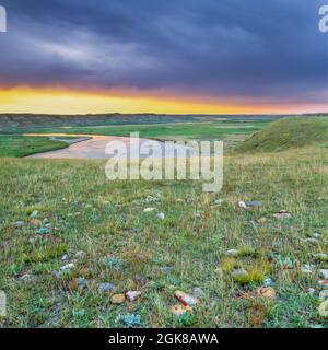 Tipi-Ring in der Prärie oberhalb der Milch River Valley in der Nähe von Havre, montana Stockfoto