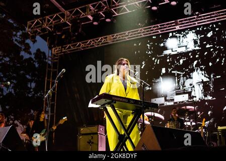 Chicago, USA. September 2021. CHICAGO, IL - 11. SEPTEMBER: Angel Olsen schließt die Rote Bühne am Pitchfork 2021 Day 2 in Chicago, Illinois am 11. September 2021. (Foto von Annie Lesser/imageSPACE/Sipa USA) Quelle: SIPA USA/Alamy Live News Stockfoto