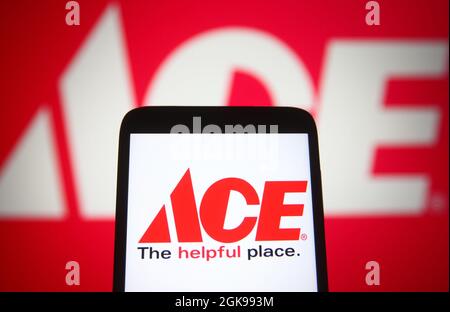 Ukraine. September 2021. In dieser Abbildung ist ein Logo der Ace Hardware Corporation auf einem Smartphone-Bildschirm zu sehen. (Foto von Pavlo Gonchar/SOPA Images/Sipa USA) Quelle: SIPA USA/Alamy Live News Stockfoto