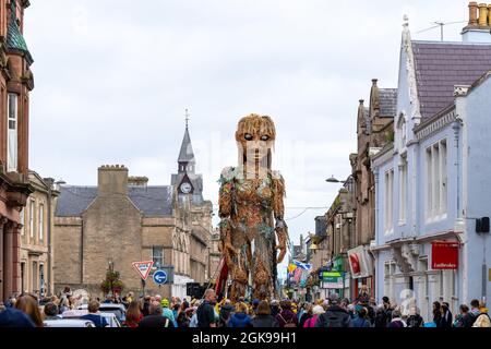 12. September 2021. Nairn, Highlands, Schottland, Großbritannien. Das ist STURM - 'die Ozeane steigen, und so ist STURM. Von den Machern von Big man Walking kommt ein f Stockfoto