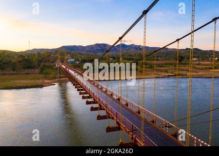 Schöne Brücke in Kon TUM Provinz Zentralvietnam Stockfoto