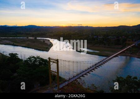 Schöne Brücke in Kon TUM Provinz Zentralvietnam Stockfoto