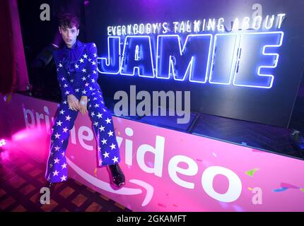 REDAKTIONELLE VERWENDUNG NUR Max Harwood nimmt an der Afterparty zur Weltpremiere von Amazon Prime Video's „Everybody's Talking About Jamie“ im Windmill Soho, London, Teil. Bilddatum: Montag, 13. September 2021. Stockfoto