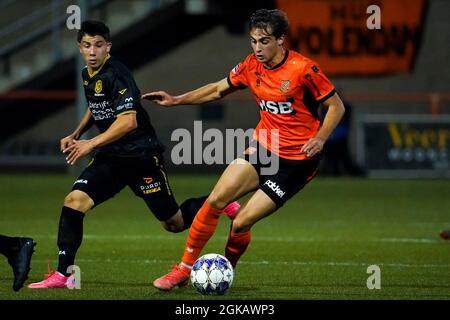 VOLENDAM, NIEDERLANDE - 13. SEPTEMBER: Gaetano Oristano vom FC Volendam während des Keukenkampioen Divisie-Spiels zwischen FC Volendam und Roda JC im Kras Stadion am 13. September 2021 in Volendam, Niederlande (Foto: Rene Nijhuis/Orange Picches) Stockfoto