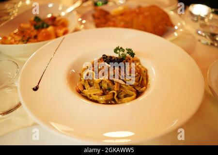 Nahaufnahme Gericht Tagliatelle Pasta Al Deer Ragu in Bolognese Sauce Stockfoto