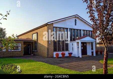 Hayes, Kent, Großbritannien: Die Rosenkranzkirche an der West Common Road in Hayes, Kent, liegt im Stadtteil Bromley im Großraum London. Stockfoto