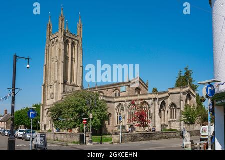 Wells Kirche, Ansicht der St Cuthbert's Kirche im Zentrum der historischen Stadt Wells, Somerset, England, Großbritannien Stockfoto