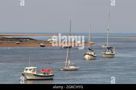 Flussmündung des Torridge von Instow in North Devon mit Blick auf Saunton Sands und Crow Point Stockfoto