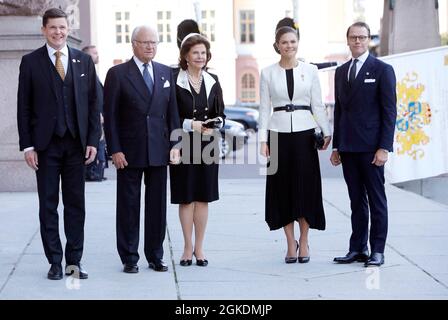 Stockholm, Schweden. 14. September 2021, Kung Carl XVI Gustaf, drottning Silvia König Carl XVI Gustaf, Königin Silvia. Kronprinsessan Victoria, Prins Daniel, Kronprinzessin Victoria, Prinz Daniel, nahmen an einer Zeremonie im Zusammenhang mit der Eröffnung des schwedischen Parlaments für das Arbeitsjahr 2021/22 im schwedischen Parlamentsgebäude am 14. September 2021 in Stockholm, Schweden, Teil. Foto von Patrik C Osterberg/Stella Pictures/ABACAPRESS.COM Stockfoto