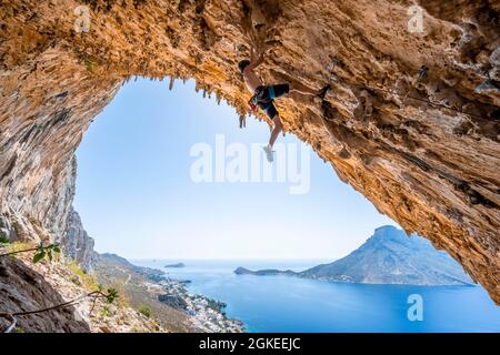 Grande Grotta, Armeos Sektor, Bleiklettern, Sportklettern, Kalymnos, Dodekanes, Griechenland Stockfoto