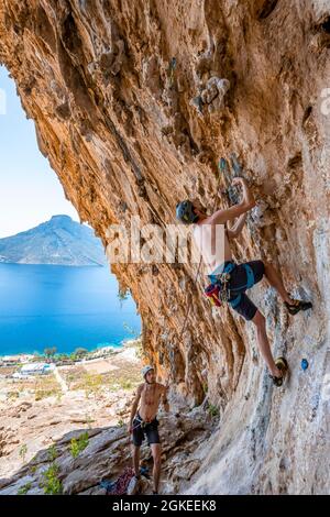 Grande Grotta, Armeos Sektor, Bleiklettern, Sportklettern, Kalymnos, Dodekanes, Griechenland Stockfoto