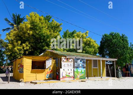 Haus, Fischerdorf Mano Juan, Isla Saona, Parque Nacional del Este, Dominikanische Republik Stockfoto