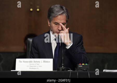 14. September 2021, Washington, District of Columbia, USA: Außenminister ANTONY BLINKEN bezeugte heute am 14. September 2021 vor dem Senatsausschuss für Außenbeziehungen im Senate Dirksen Office Building in Washington DC, USA, die Anhörung zur "Prüfung des US-Austritts aus Afghanistan". (Bild: © Lenin Nolly/ZUMA Press Wire) Stockfoto