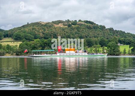 Einer der Ullswater 'Steamers', Passagierschiff auf Ullswater Stockfoto