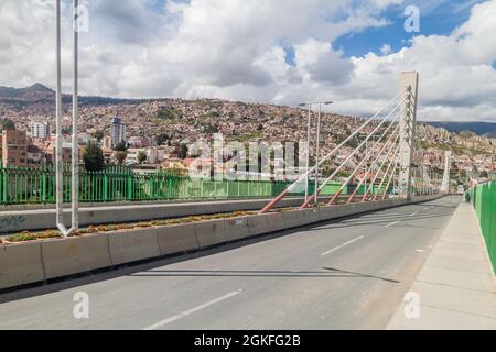 Ansicht der Puentes Trillizos Brücken in La Paz, Bolivien Stockfoto