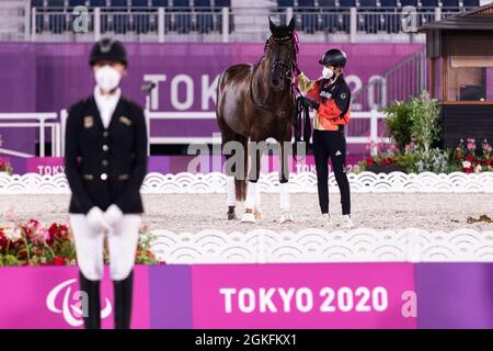 TOKIO (SETAGAYA-KU), JAPAN - AUGUST 30: Siegerehrung, Bronze für MISPELKAMP, Regine (GER) vom RV Seydlitz-Kamp 1884 (Nordrhein Westfalen), geboren A Stockfoto