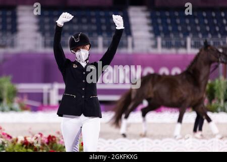 TOKIO (SETAGAYA-KU), JAPAN - AUGUST 30: Siegerehrung, Bronze für MISPELKAMP, Regine (GER) vom RV Seydlitz-Kamp 1884 (Nordrhein Westfalen), geboren A Stockfoto