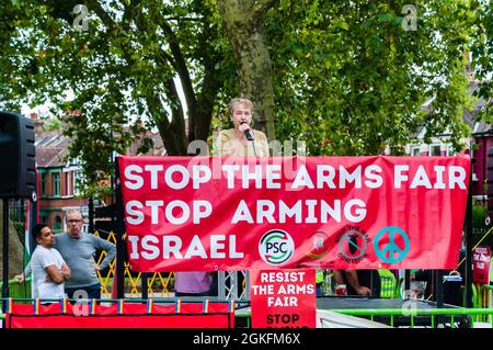 Stoppt die Bewaffnung der israelischen Demonstration. Die größte Waffenmesse der Welt, Defense and Security Equipment International (DSEI), kehrt nach Newham, London, Großbritannien, zurück Stockfoto