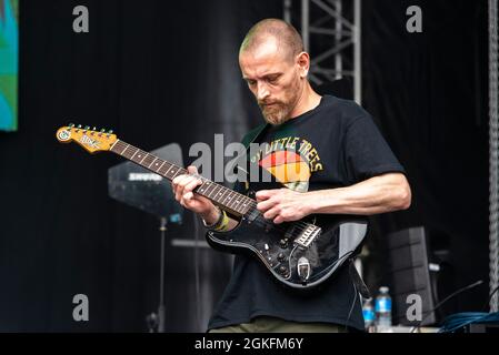 Slim Pickings Band, die auf einem Musikkonzertfestival in Garon Park, Southend on Sea, Essex, Großbritannien, auftrat Stockfoto